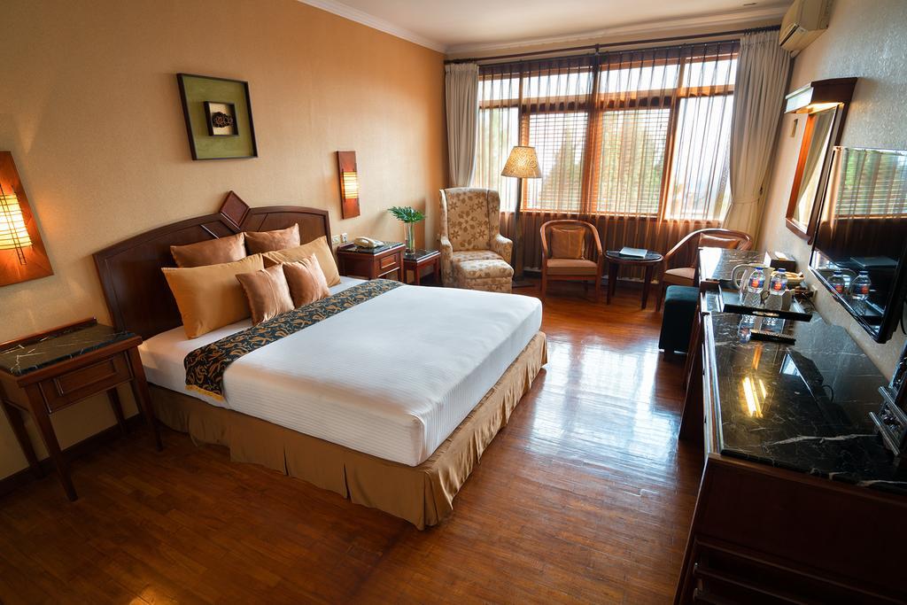 The Valley Resort Hotel Cimenyan Dış mekan fotoğraf